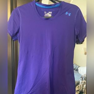 Under Armour Women’s Medium Fitted HeatGear T-Shirt in Purple